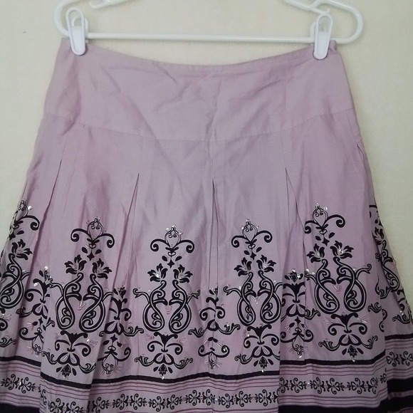 Apt 9 Knee Length Cotton Pleated Skirt Size 6 in Purple w/ Fleur de Lis Print - Picture 7 of 10